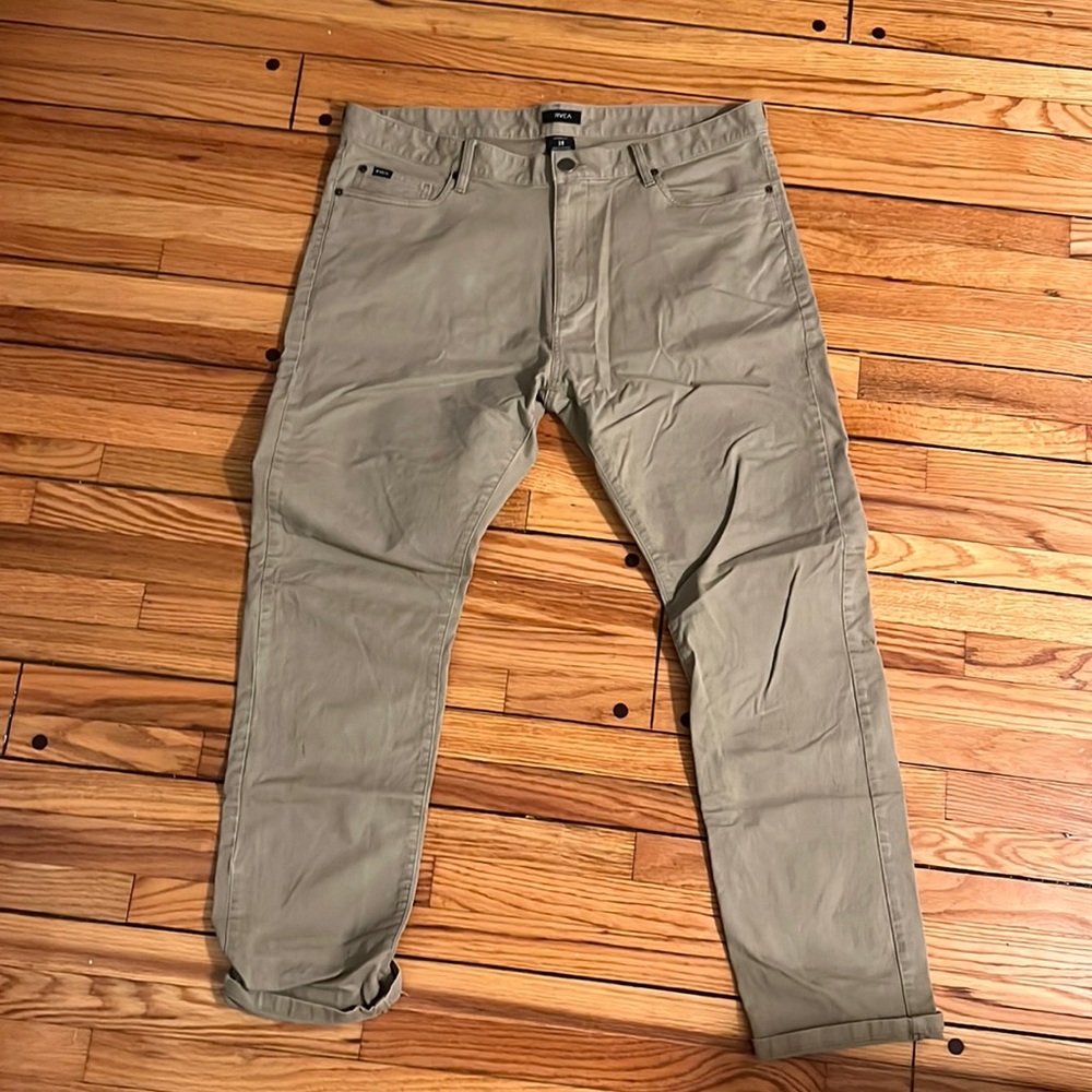 RVCA “Dagger” Chinos